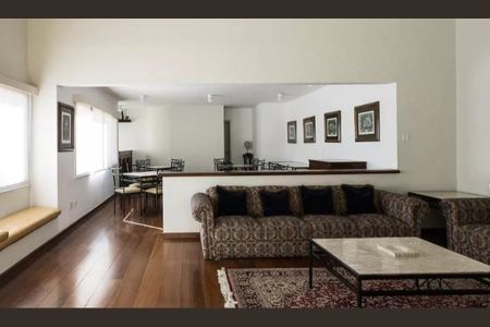 Apartamento para alugar com 4 quartos, 250m² em Moema, São Paulo
