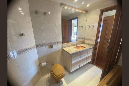 Apartamento para alugar com 250m², 4 quartos e 4 vagas
