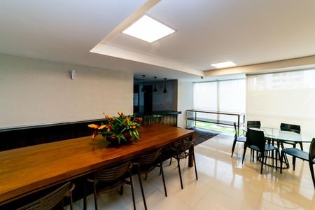 Apartamento à venda com 104m², 3 quartos e 3 vagas Apartamento à venda com 104m², 3 quartos e 3 vagasÁrea comum - Salão de festas