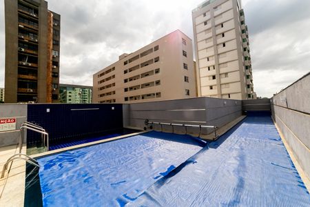 Apartamento à venda com 104m², 3 quartos e 3 vagas Apartamento à venda com 104m², 3 quartos e 3 vagasÁrea comum - Piscina