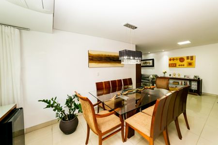 Apartamento à venda com 104m², 3 quartos e 3 vagas Apartamento à venda com 104m², 3 quartos e 3 vagasCopa