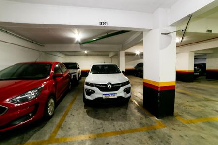 Apartamento à venda com 104m², 3 quartos e 3 vagas Apartamento à venda com 104m², 3 quartos e 3 vagasGaragem