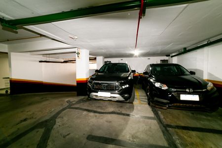 Apartamento à venda com 104m², 3 quartos e 3 vagas Apartamento à venda com 104m², 3 quartos e 3 vagasGaragem