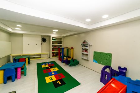 Apartamento à venda com 104m², 3 quartos e 3 vagas Apartamento à venda com 104m², 3 quartos e 3 vagasBrinquedoteca