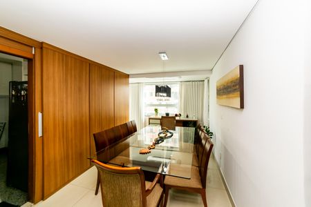 Apartamento à venda com 104m², 3 quartos e 3 vagas Apartamento à venda com 104m², 3 quartos e 3 vagasCopa