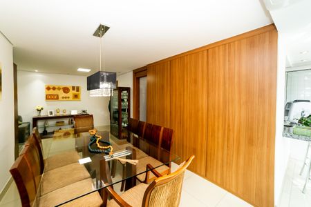 Apartamento à venda com 104m², 3 quartos e 3 vagas Apartamento à venda com 104m², 3 quartos e 3 vagasCopa