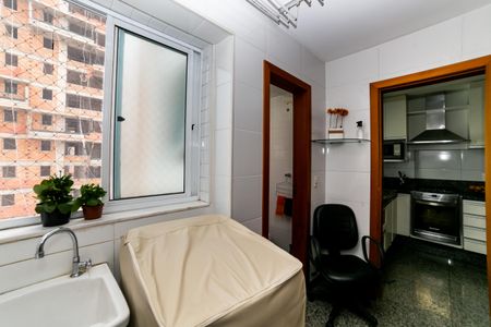 Apartamento à venda com 104m², 3 quartos e 3 vagas Apartamento à venda com 104m², 3 quartos e 3 vagasÁrea de Serviço