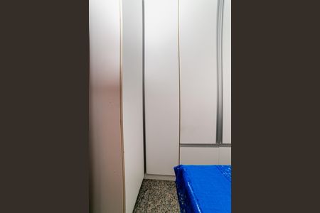 Apartamento à venda com 104m², 3 quartos e 3 vagas Apartamento à venda com 104m², 3 quartos e 3 vagasQuarto de Serviço