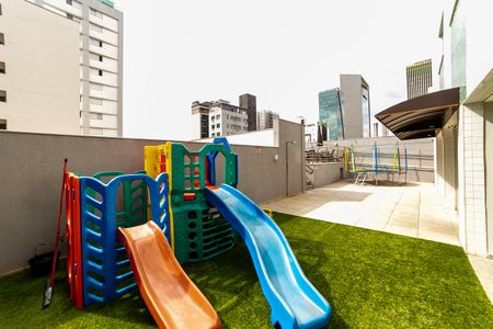 Apartamento à venda com 104m², 3 quartos e 3 vagas Apartamento à venda com 104m², 3 quartos e 3 vagasÁrea comum - Playground