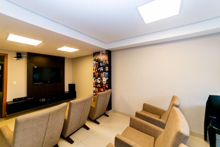 Apartamento à venda com 104m², 3 quartos e 3 vagas Apartamento à venda com 104m², 3 quartos e 3 vagasÁrea comum - Cinema