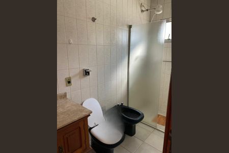 Casa à venda com 3 quartos, 210m² em Vila Congonhas, São Paulo