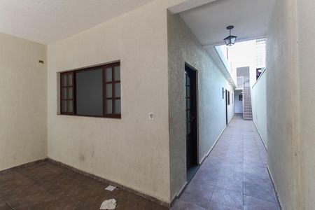 Casa para alugar com 125m², 3 quartos e 2 vagas Casa para alugar com 125m², 3 quartos e 2 vagasCorredor Externo