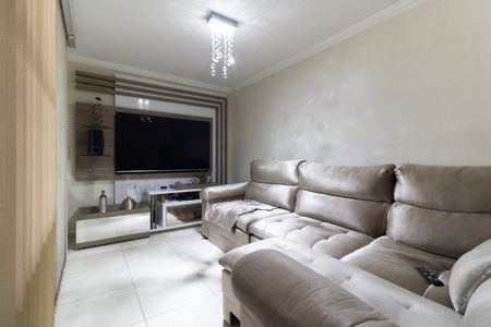 Casa à venda com 242m², 3 quartos e 2 vagasSala