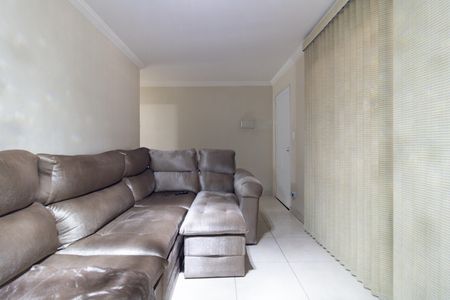 Casa à venda com 242m², 3 quartos e 2 vagasSala