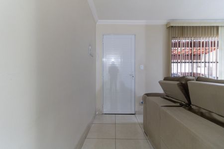 Casa à venda com 242m², 3 quartos e 2 vagasEntrada
