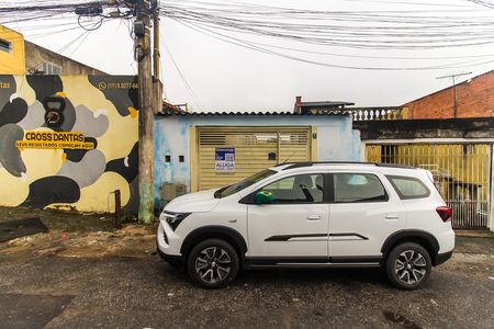 Casa para alugar com 40m², 1 quarto e 1 vaga Casa para alugar com 40m², 1 quarto e 1 vagaFachada + Placa