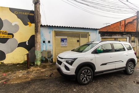 Casa para alugar com 40m², 1 quarto e 1 vaga Casa para alugar com 40m², 1 quarto e 1 vagaFachada + Placa