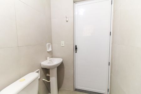 Casa para alugar com 40m², 1 quarto e 1 vaga Casa para alugar com 40m², 1 quarto e 1 vagaBanheiro