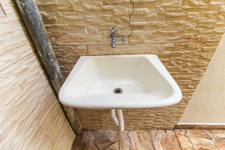 Casa para alugar com 40m², 1 quarto e 1 vaga Casa para alugar com 40m², 1 quarto e 1 vagaQuintal e Área de Serviço