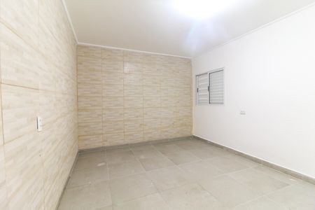 Quarto  de casa para alugar com 1 quarto, 40m² em Jardim Lajeado, São Paulo