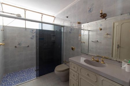 Apartamento à venda com 160m², 4 quartos e 1 vaga Apartamento à venda com 160m², 4 quartos e 1 vagaBanheiro
