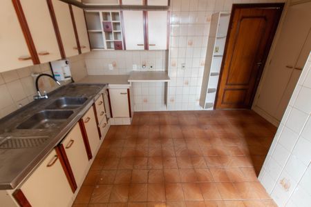 Apartamento à venda com 160m², 4 quartos e 1 vaga Apartamento à venda com 160m², 4 quartos e 1 vagaCozinha