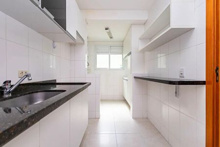 Cozinha de apartamento para alugar com 2 quartos, 99m² em Água Verde, Curitiba