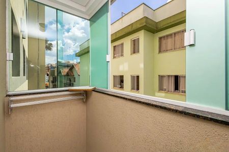 Apartamento para alugar com 99m², 2 quartos e 1 vagaVaranda