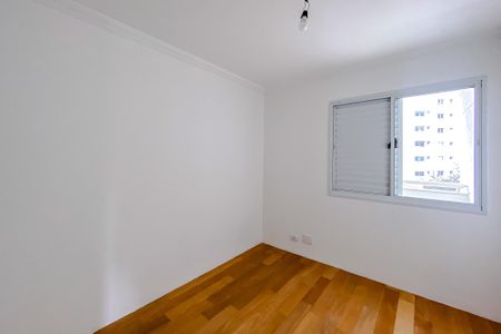Apartamento à venda com 104m², 4 quartos e 2 vagas Apartamento à venda com 104m², 4 quartos e 2 vagasQuarto 2