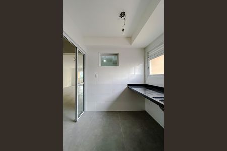 Apartamento à venda com 104m², 4 quartos e 2 vagas Apartamento à venda com 104m², 4 quartos e 2 vagasÁrea de Serviço