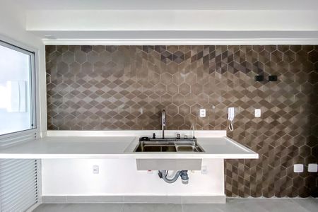 Apartamento à venda com 104m², 4 quartos e 2 vagas Apartamento à venda com 104m², 4 quartos e 2 vagasCozinha
