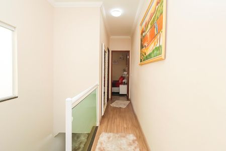 Casa à venda com 150m², 3 quartos e 5 vagasCorredor