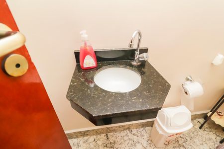 Casa à venda com 150m², 3 quartos e 5 vagasLavabo