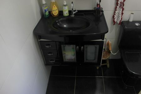 Casa à venda com 150m², 4 quartos e 2 vagasBanheiro da Suíte