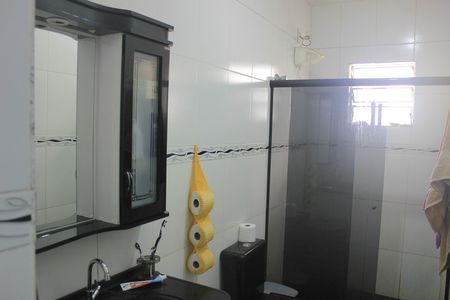 Casa à venda com 150m², 4 quartos e 2 vagasBanheiro social