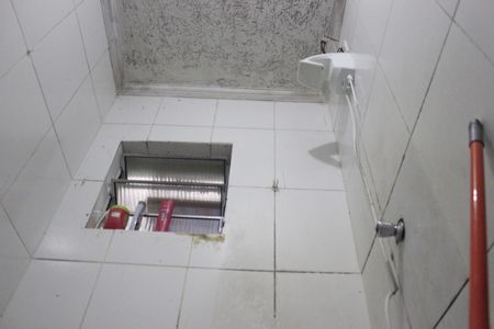 Casa à venda com 150m², 4 quartos e 2 vagasBanheiro 04