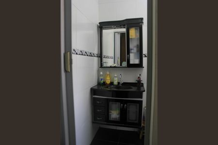 Casa à venda com 150m², 4 quartos e 2 vagasBanheiro da Suíte