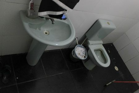 Casa à venda com 150m², 4 quartos e 2 vagasBanheiro 04