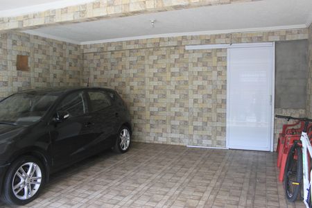 Casa à venda com 150m², 4 quartos e 2 vagasGaragem