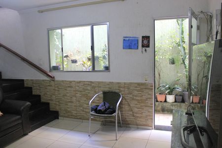 Casa à venda com 150m², 4 quartos e 2 vagasSala 02
