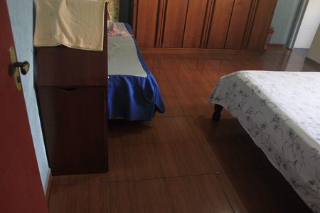 Casa à venda com 150m², 4 quartos e 2 vagasSuíte