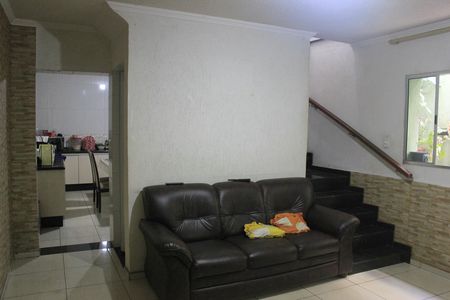 Casa à venda com 150m², 4 quartos e 2 vagasSala 02