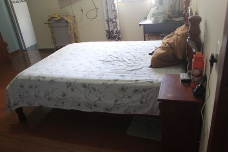 Casa à venda com 150m², 4 quartos e 2 vagasSuíte