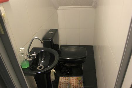 Casa à venda com 150m², 4 quartos e 2 vagasLavabo
