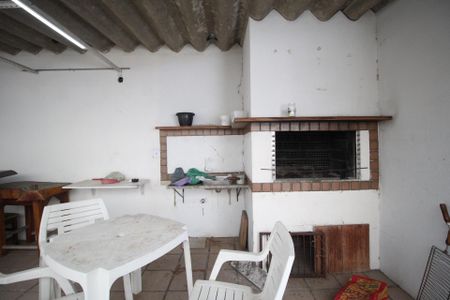 Casa à venda com 200m², 4 quartos e 4 vagasChurrasqueira