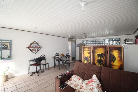 Casa à venda com 200m², 4 quartos e 4 vagasGaragem