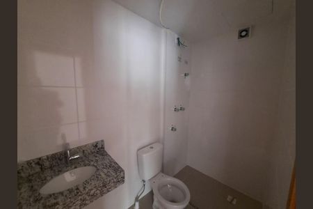 Banheiro de apartamento para alugar com 2 quartos, 46m² em Vila Rosa, Novo Hamburgo