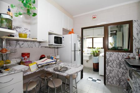 Apartamento à venda com 101m², 3 quartos e 2 vagas Apartamento à venda com 101m², 3 quartos e 2 vagasCozinha