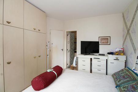 Apartamento à venda com 101m², 3 quartos e 2 vagas Apartamento à venda com 101m², 3 quartos e 2 vagasSuíte