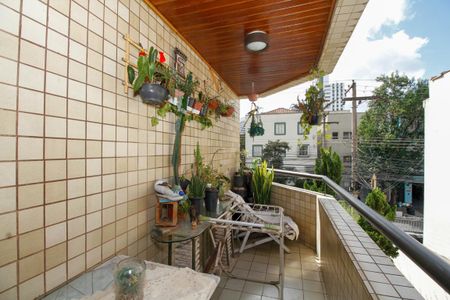 Apartamento à venda com 101m², 3 quartos e 2 vagas Apartamento à venda com 101m², 3 quartos e 2 vagasVaranda